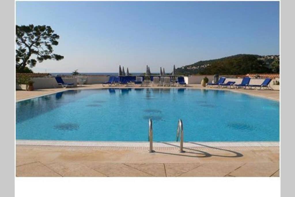 La Petite Cachette - Pool And 150M To The Beach Apartment Villefranche-sur-Mer Luaran gambar
