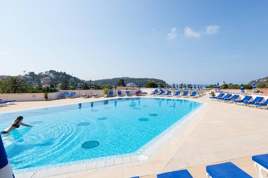 La Petite Cachette - Pool And 150M To The Beach Apartment Villefranche-sur-Mer Luaran gambar
